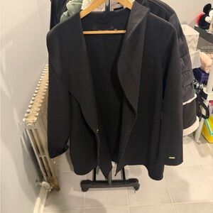 Tahari Black Women's Cape Jacket